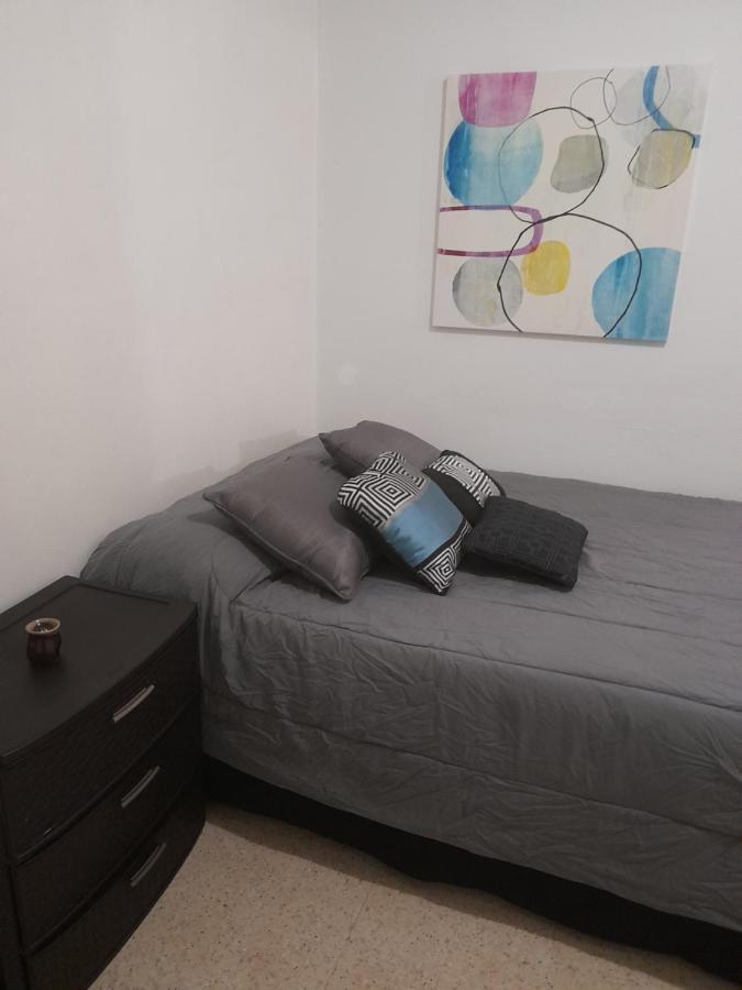 Cozy Apartment Across The San Juan Airport Exteriör bild