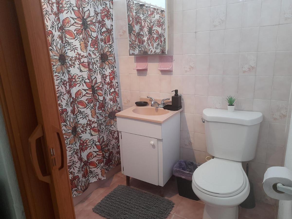 Cozy Apartment Across The San Juan Airport Exteriör bild